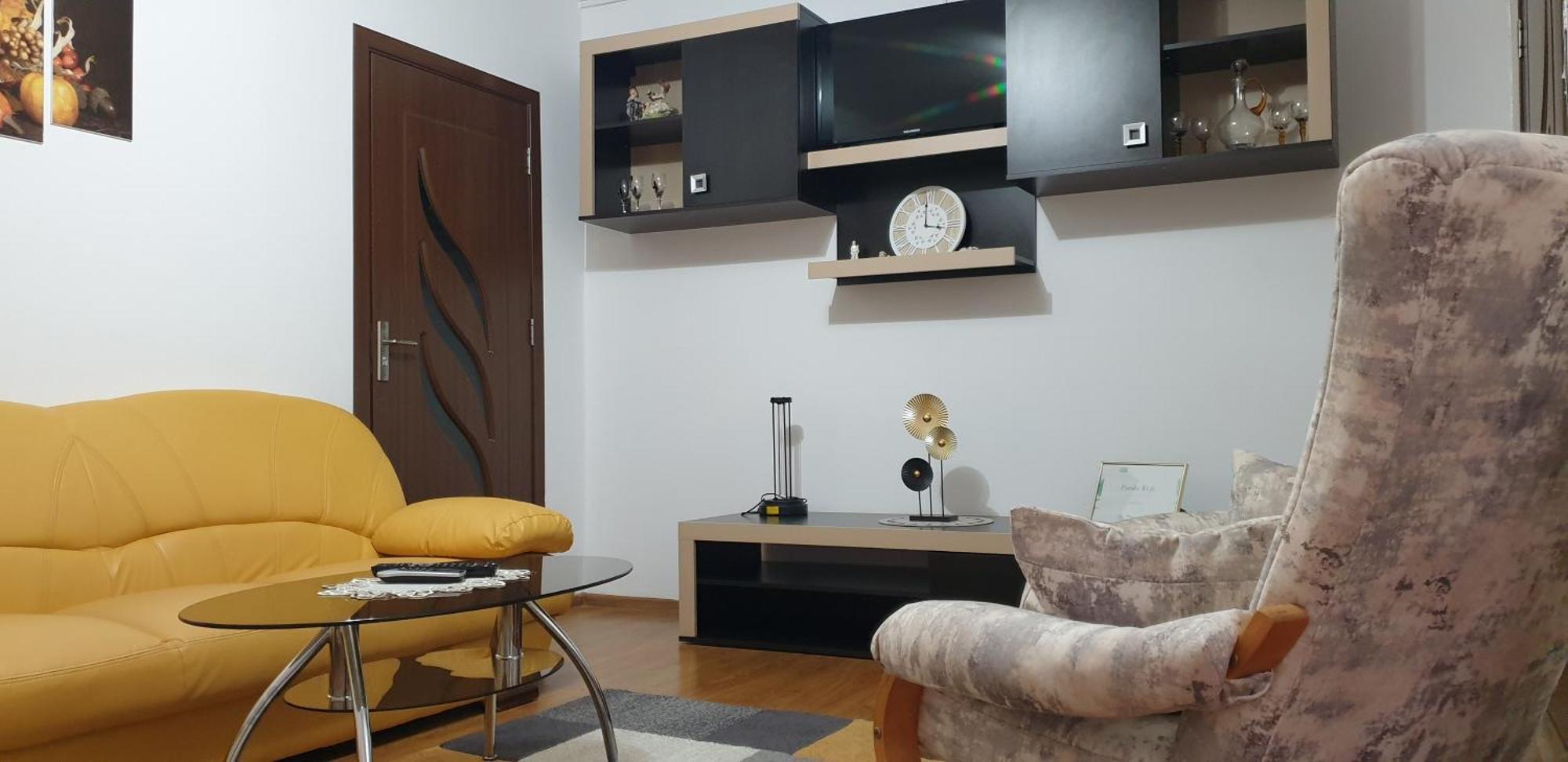 Elena Appartement Orşova Buitenkant foto