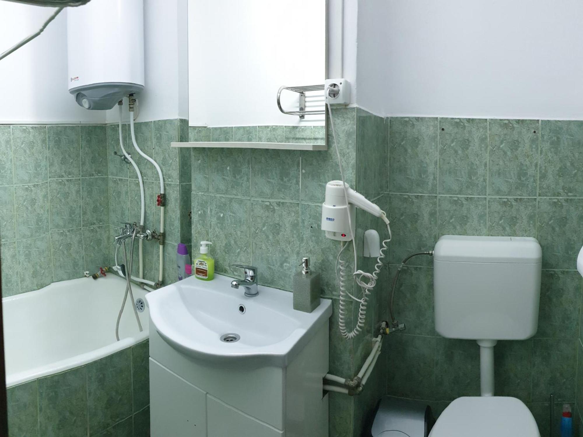 Elena Appartement Orşova Buitenkant foto